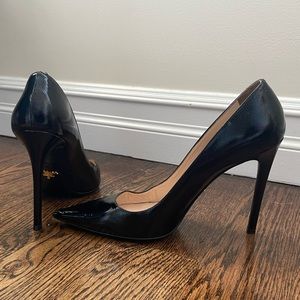 Patent Prada Pumps